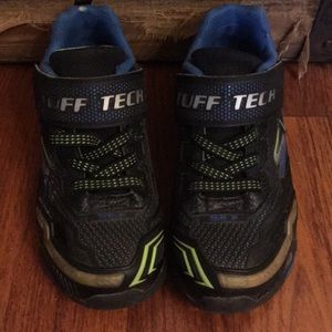 skechers s lights tuff tech